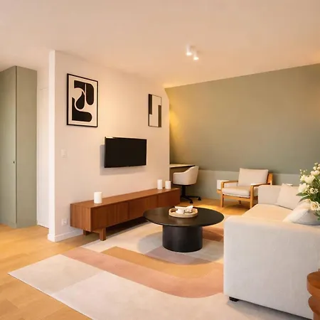 Appartamento Eiffel Tower - Exclusive Loft With Terrace Jacuzzi And Lift