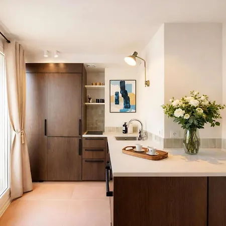 Appartamento Eiffel Tower - Exclusive Loft With Terrace Jacuzzi And Lift Parigi