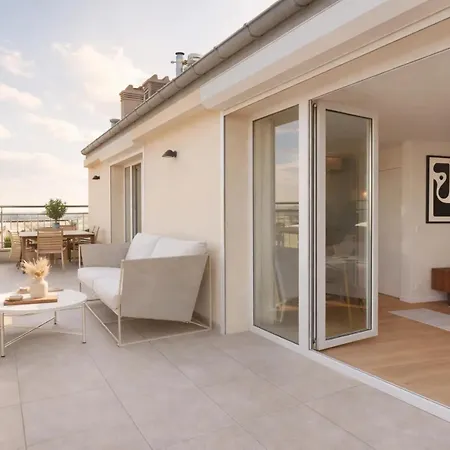 Appartamento Eiffel Tower - Exclusive Loft With Terrace Jacuzzi And Lift