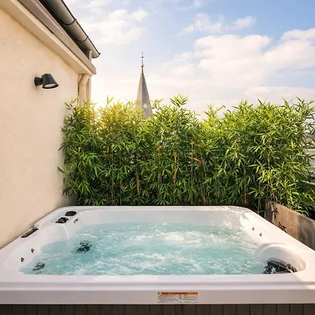 Appartamento Eiffel Tower - Exclusive Loft With Terrace Jacuzzi And Lift *